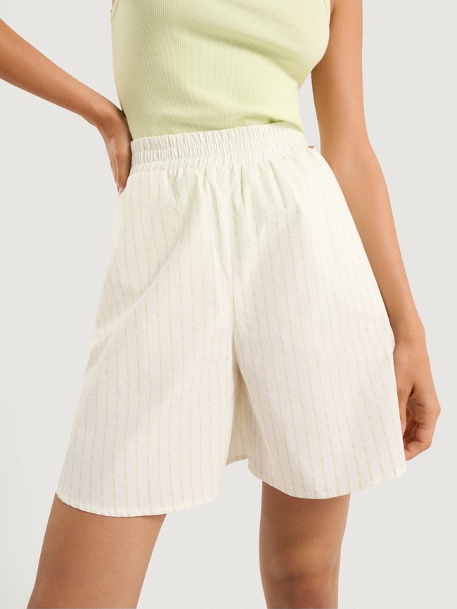 Short Hoff Logo Hoff Hawaii Mujer Blancos | WQHA-61904